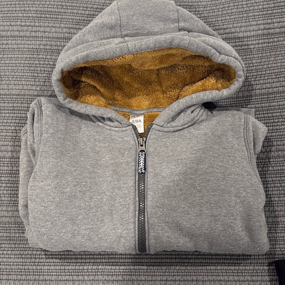 Carter’s size 8 cozy sweatshirt